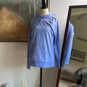 Size Medium Lucy Activewear Pullover